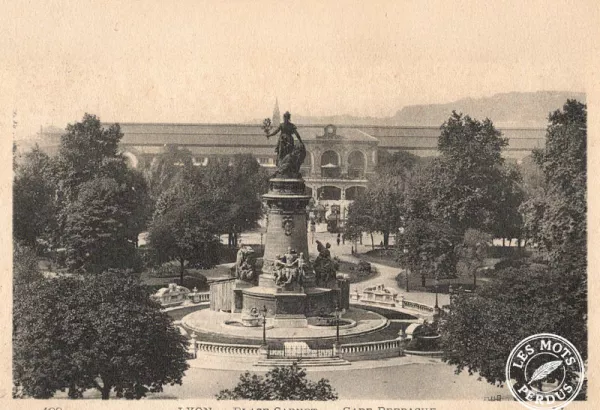 Les Mots Perdus cartes postales d'époque, anciennes, rétro